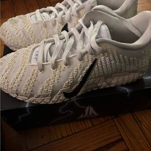 Nike White and Black Sneakers